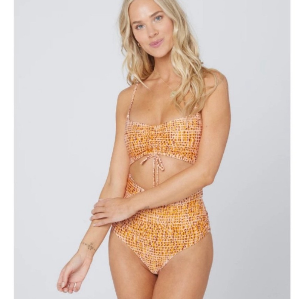 L*space Rumi one-piece